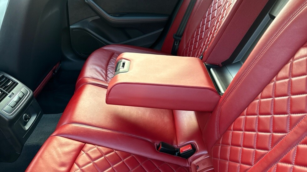 Used Audi A4 2017 for sale - 76907941: Photo 44