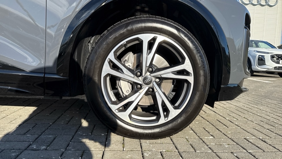 Used Audi Q6 e-tron 2025 for sale - 76660765: Photo 5