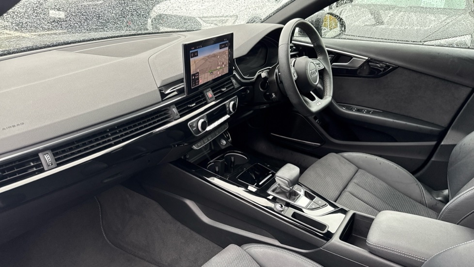 Used Audi A4 2023 for sale - 76869504: Photo 2