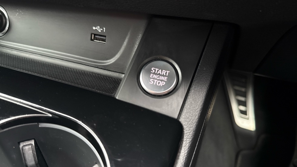 Used Audi A4 2023 for sale - 76869504: Photo 51