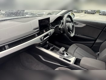 Used Audi A4 2023 for sale - 76191023: Photo 2