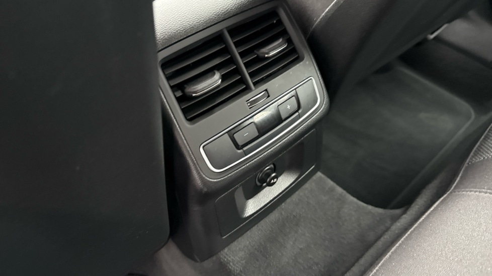 Used Audi A4 2023 for sale - 76191023: Photo 43