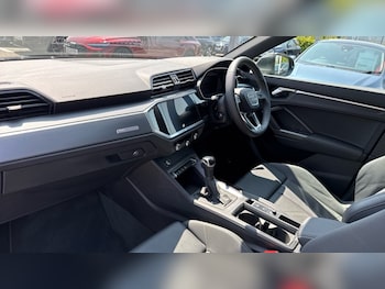 Used Audi Q3 2024 for sale - 75544521: Photo