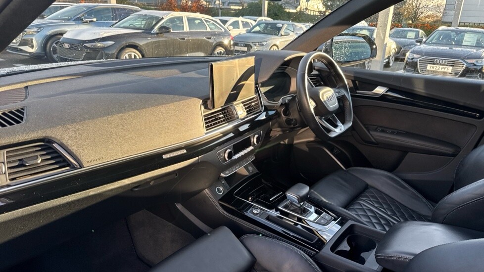 Used Audi Q5 2023 for sale - 76888825: Photo 2