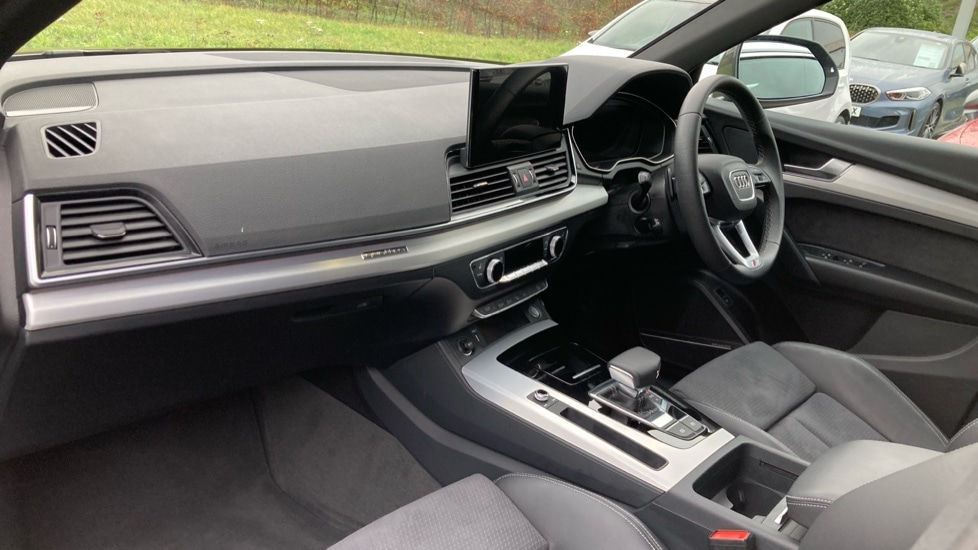 Used Audi Q5 2023 for sale - 76875058: Photo 2