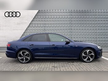 Used Audi A4 2021 for sale - 76161524: Photo