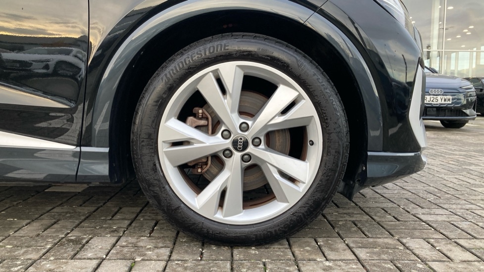 Used Audi Q4 e-tron 2021 for sale - 76872944: Photo 5