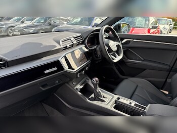 Used Audi Q3 2024 for sale - 75874210: Photo
