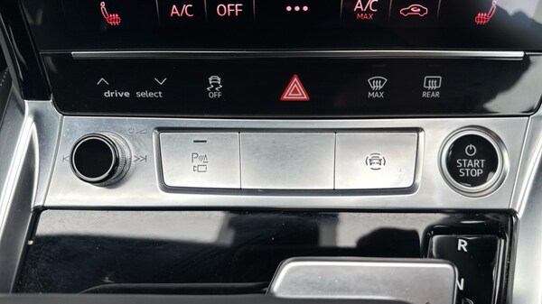 Used Audi e-tron 2021 for sale - 76007818: Photo 42