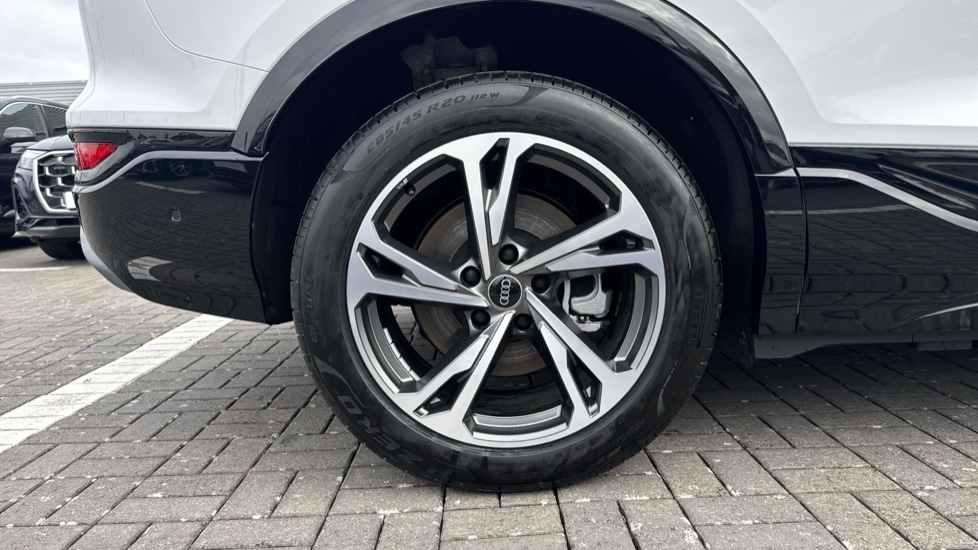 Used Audi Q6 e-tron 2025 for sale - 76871597: Photo 21