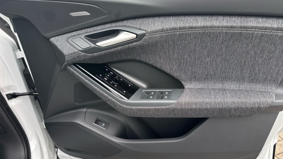 Used Audi Q6 e-tron 2025 for sale - 76871597: Photo 28