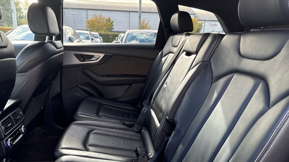 Used Audi Q7 2017 for sale - 76869925: Photo 15