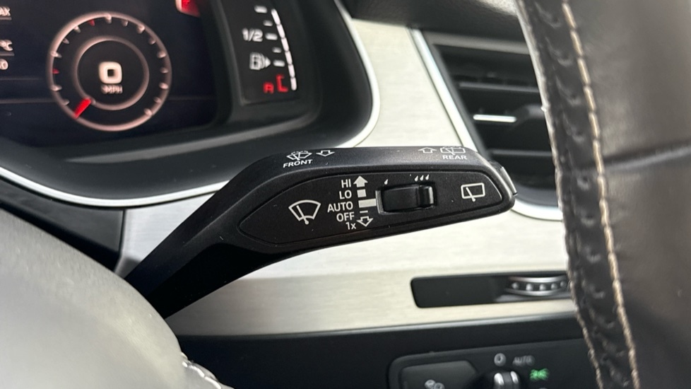 Used Audi Q7 2017 for sale - 76869925: Photo 30