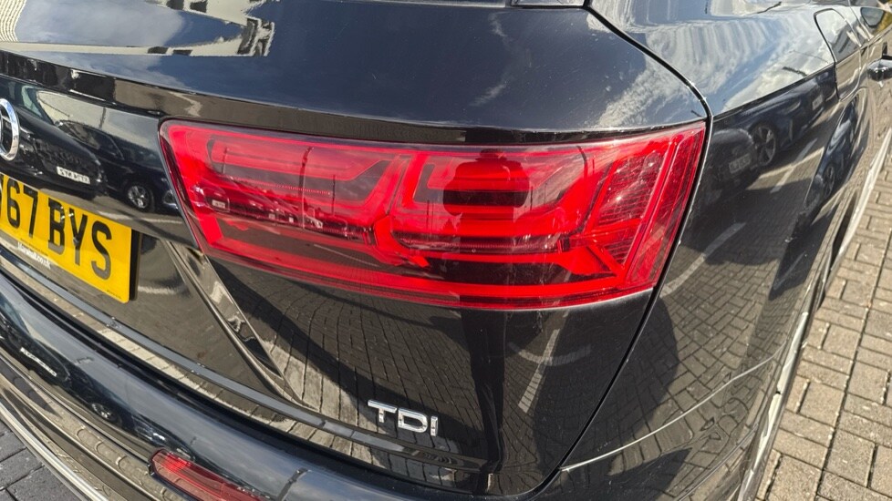 Used Audi Q7 2017 for sale - 76869925: Photo 33