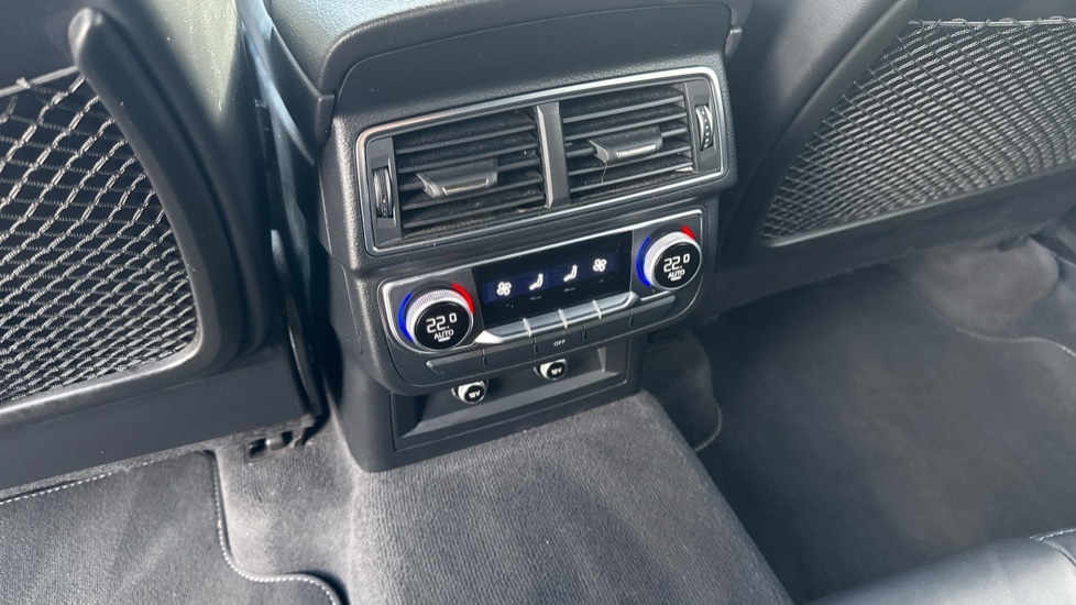 Used Audi Q7 2017 for sale - 76869925: Photo 45