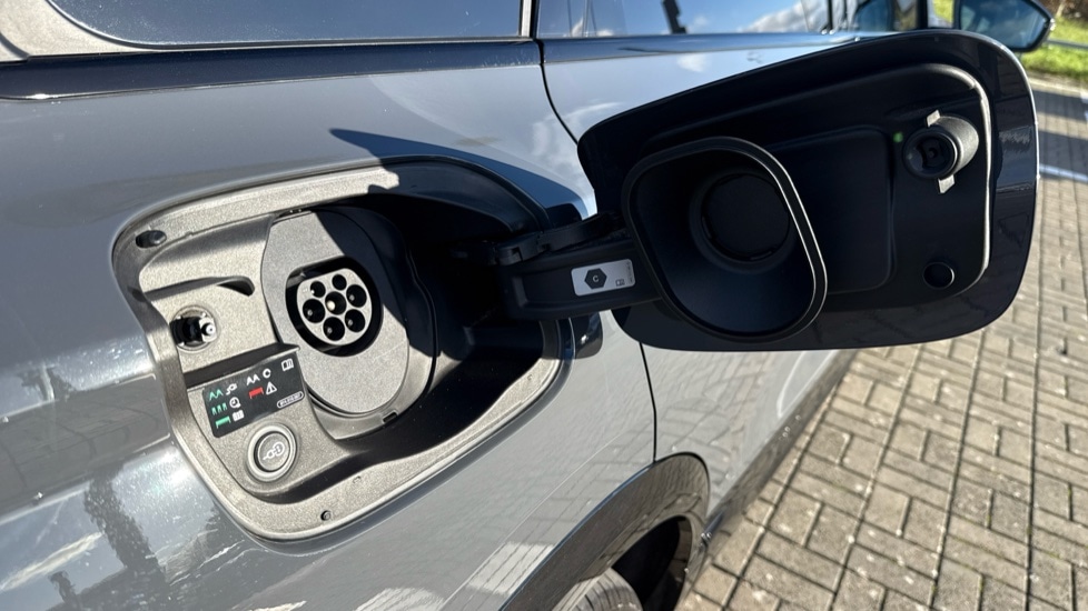 Used Audi Q6 e-tron 2025 for sale - 76872071: Photo 22