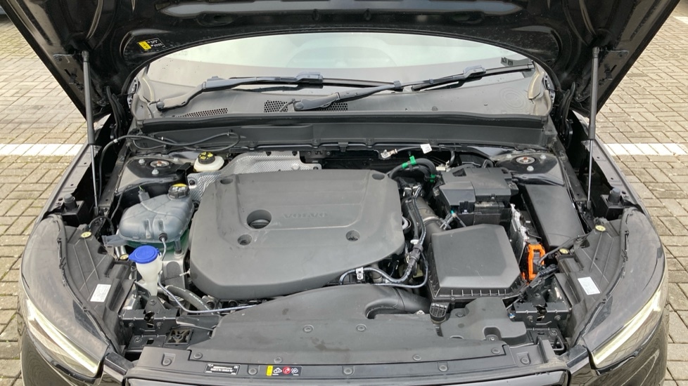 Used Volvo XC40 2024 for sale - 76872760: Photo 16