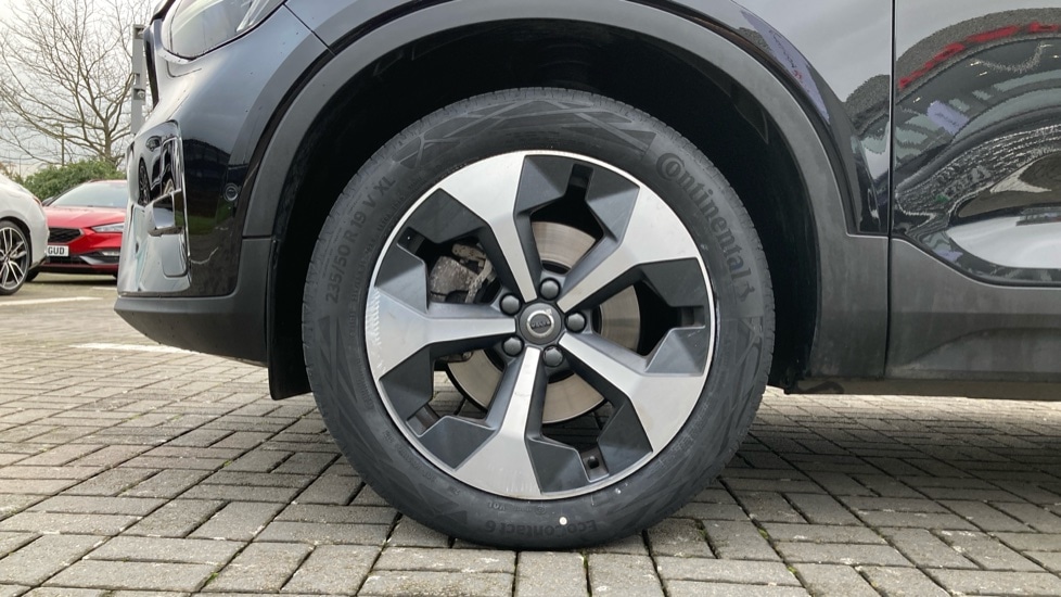 Used Volvo XC40 2024 for sale - 76872760: Photo 17