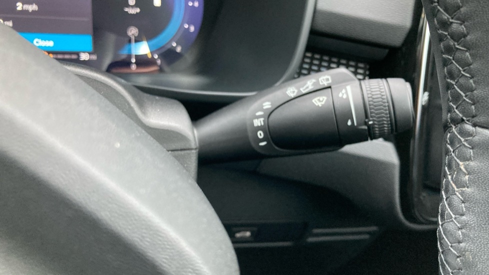 Used Volvo XC40 2024 for sale - 76872760: Photo 24