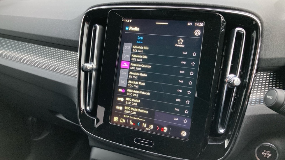 Used Volvo XC40 2024 for sale - 76872760: Photo 35