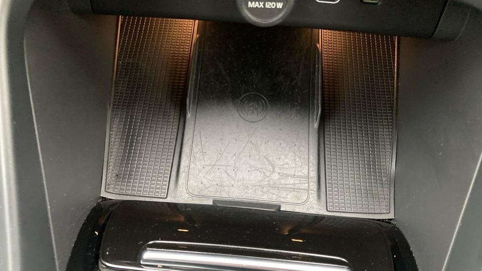 Used Volvo XC40 2024 for sale - 76872760: Photo 40