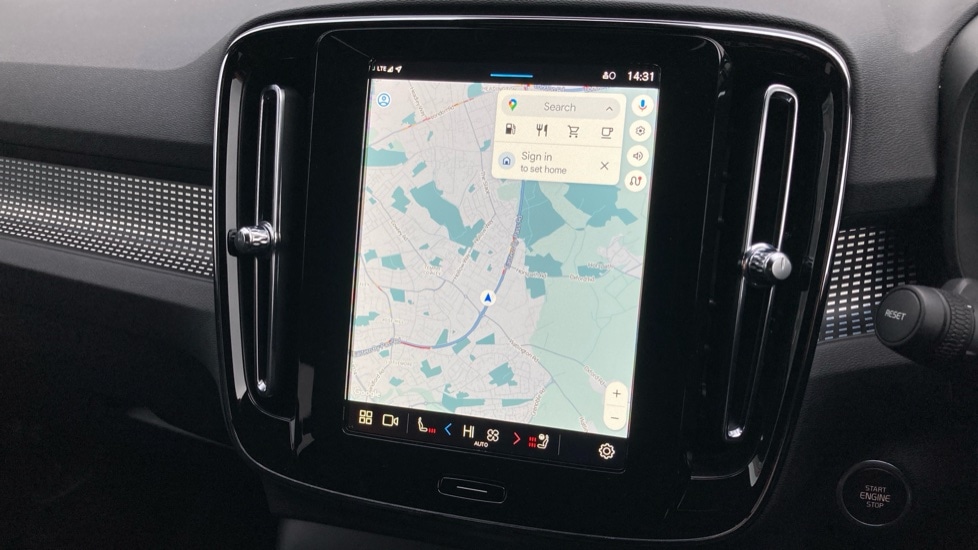 Used Volvo XC40 2024 for sale - 76872760: Photo 42