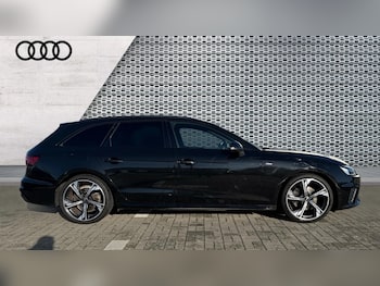 Used Audi A4 2022 for sale - 76623475: Photo