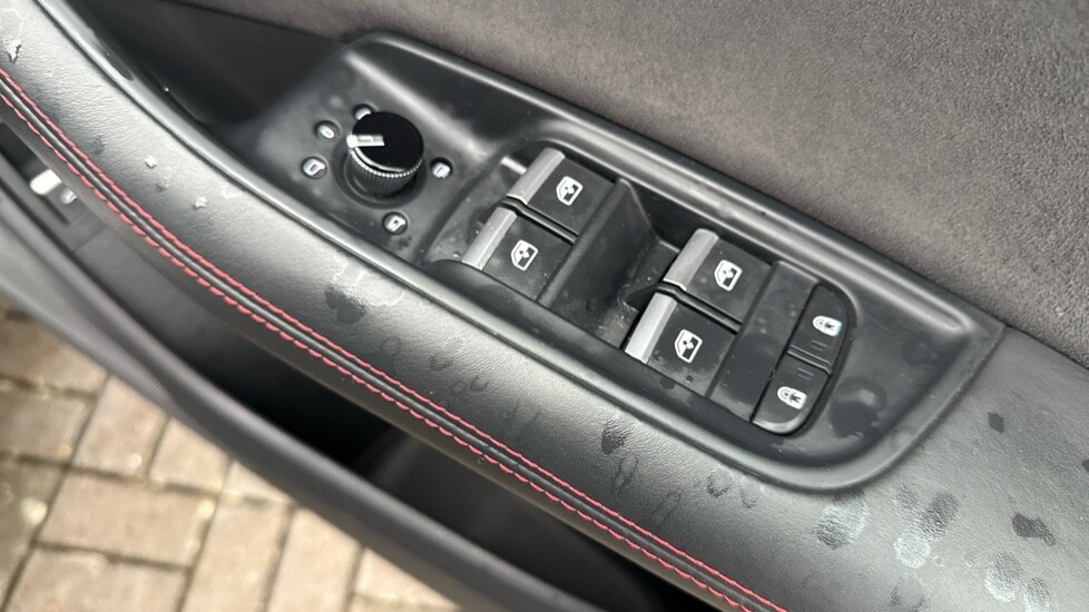 Used Audi RS Q8 2023 for sale - 76074236: Photo 48