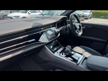 Used Audi RS Q8 2025 for sale - 74952865: Photo