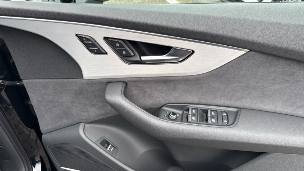 Used Audi Q7 2025 for sale - 76872068: Photo 28