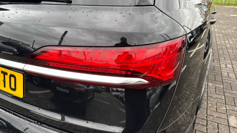 Used Audi Q7 2025 for sale - 76872068: Photo 33