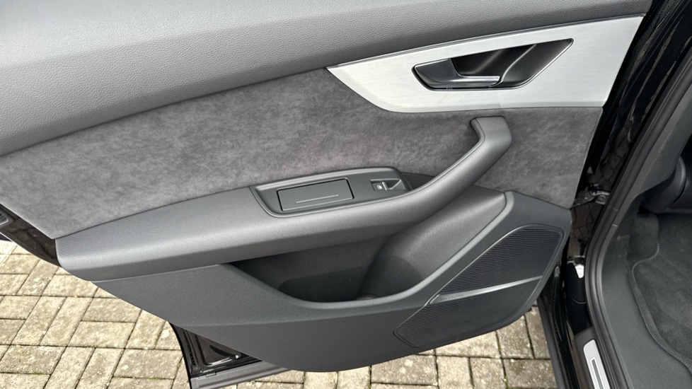 Used Audi Q7 2025 for sale - 76872068: Photo 41