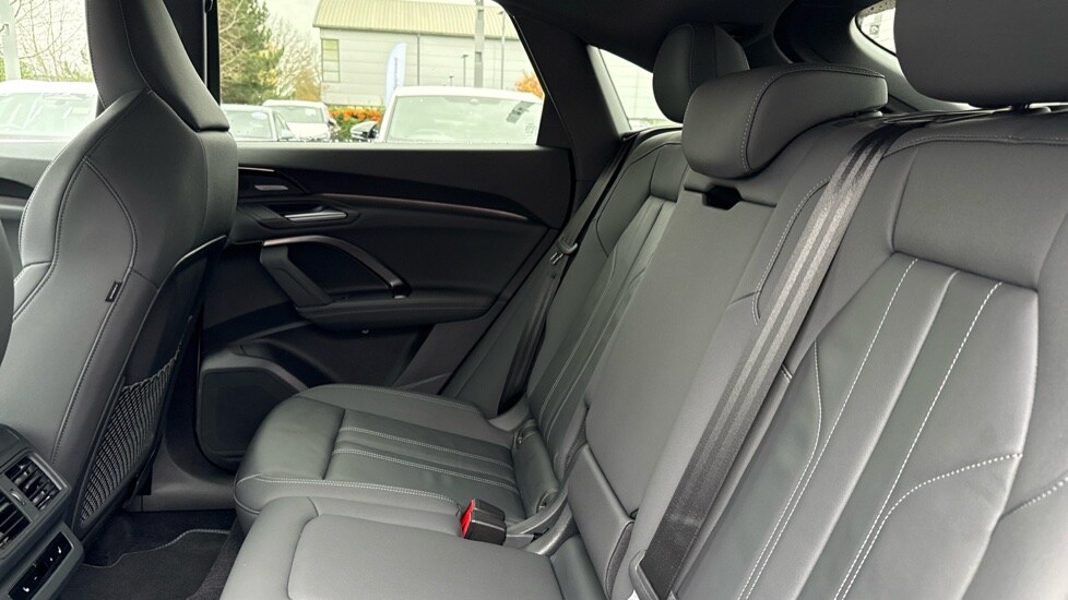 Used Audi Q5 2025 for sale - 76660943: Photo 15