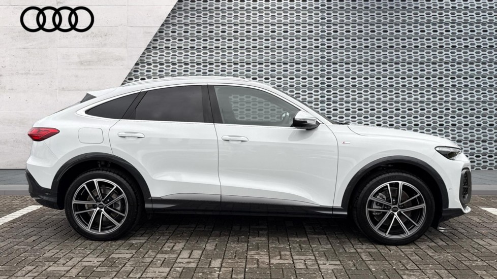 Used Audi Q5 2025 for sale - 76660943: Photo 4