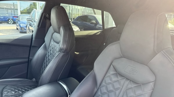 Used Audi Q8 2023 for sale - 76217211: Photo 17