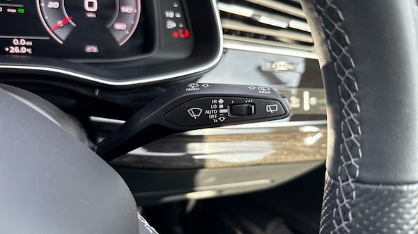 Used Audi Q8 2023 for sale - 76217211: Photo 30