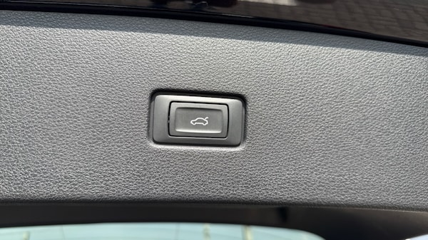 Used Audi Q8 2023 for sale - 76217211: Photo 41