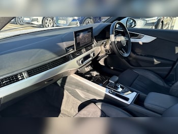 Used Audi A4 2022 for sale - 76660703: Photo