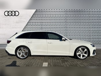 Used Audi A4 2022 for sale - 76660703: Photo