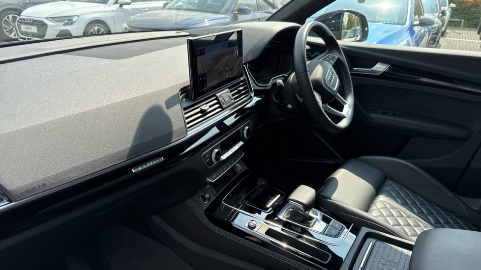 Used Audi Q5 2023 for sale - 76116784: Photo 2