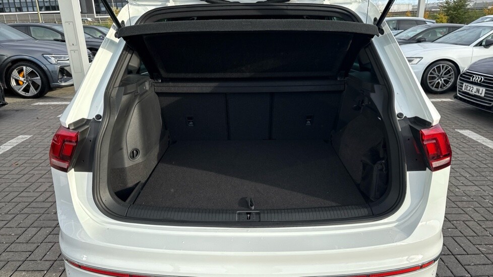 Used Volkswagen Tiguan 2022 for sale - 76328383: Photo 15
