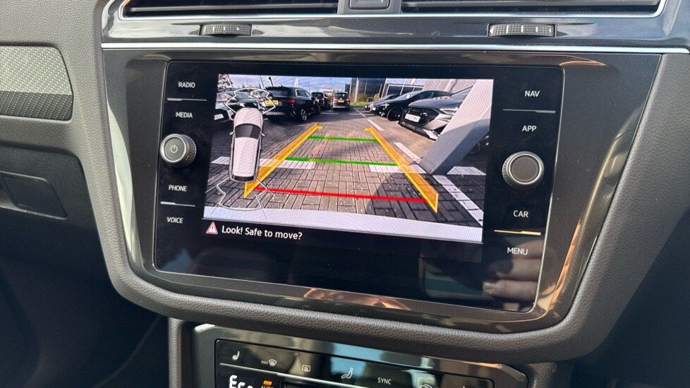 Used Volkswagen Tiguan 2022 for sale - 76328383: Photo 47