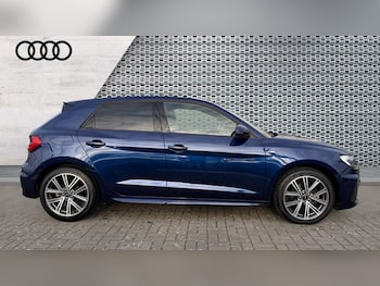 Used Audi A1 2024 for sale - 76927847: Photo