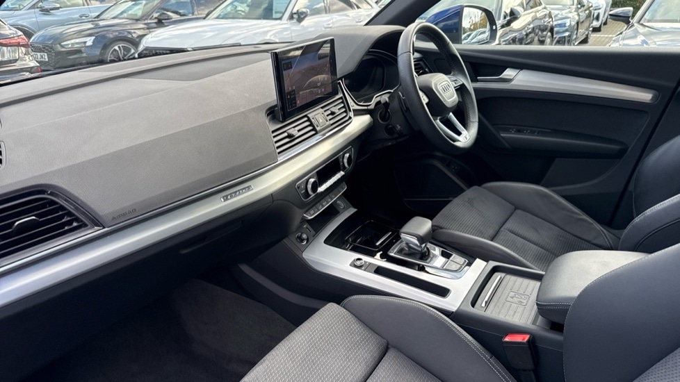 Used Audi Q5 2023 for sale - 76203794: Photo 2