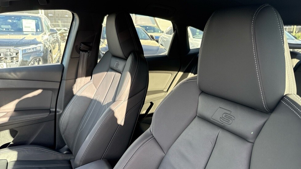 Used Audi Q4 e-tron 2025 for sale - 76851268: Photo 17