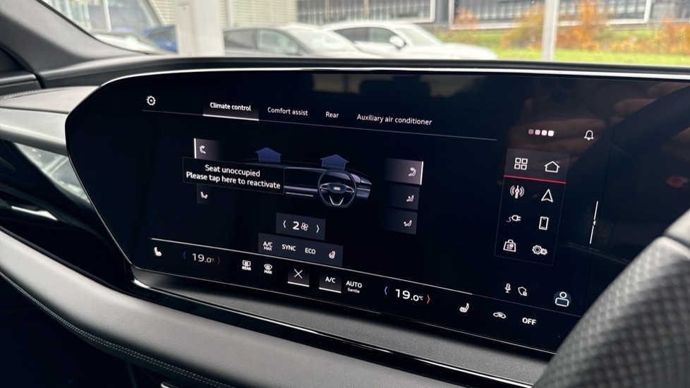 Used Audi Q6 e-tron 2025 for sale - 76870617: Photo 16