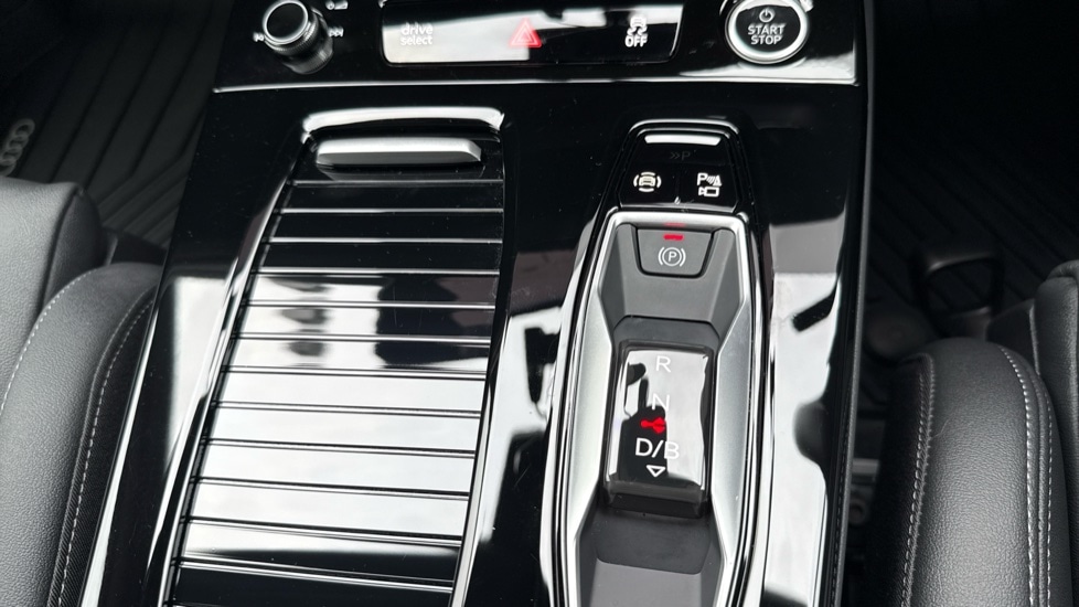 Used Audi Q6 e-tron 2025 for sale - 76870617: Photo 26