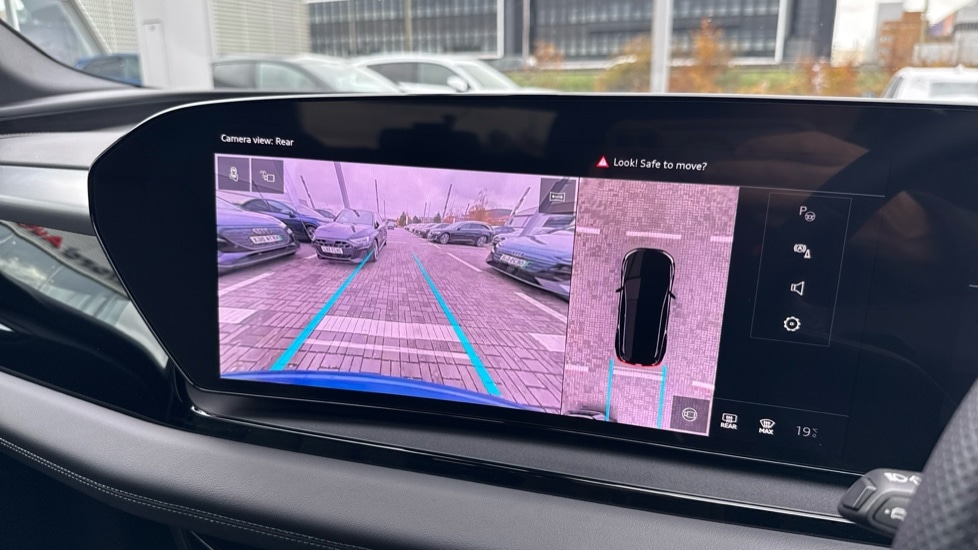 Used Audi Q6 e-tron 2025 for sale - 76870617: Photo 35