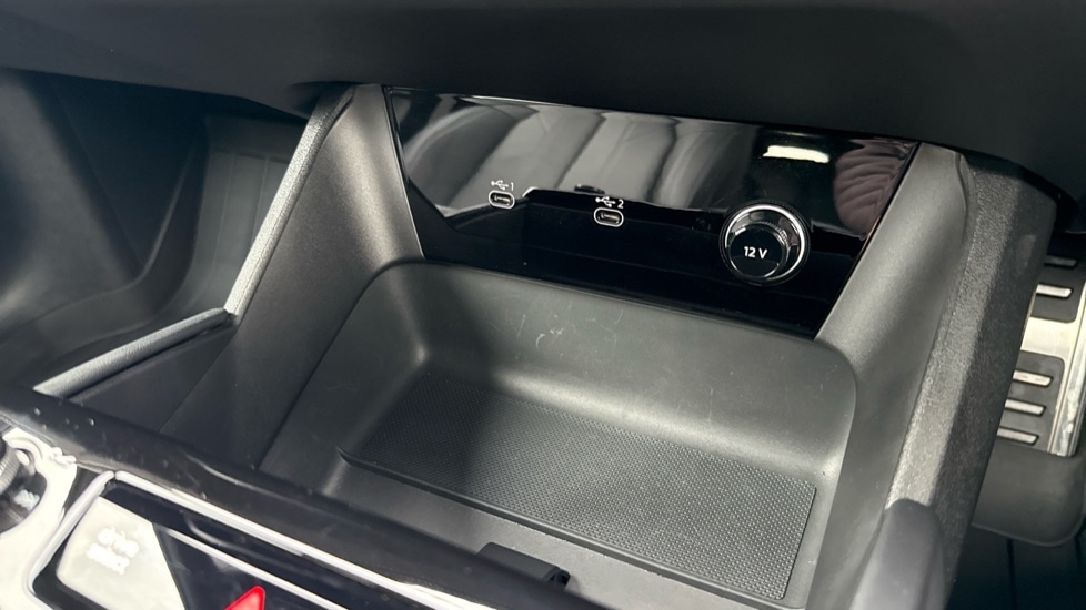 Used Audi Q6 e-tron 2025 for sale - 76870617: Photo 36