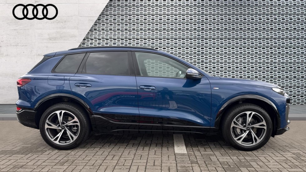 Used Audi Q6 e-tron 2025 for sale - 76870617: Photo 4